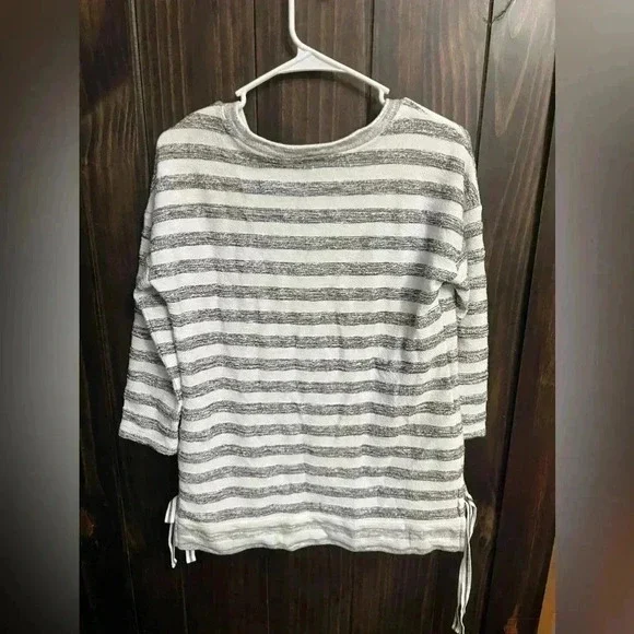 Talbots Striped Shirt. Size: Small - Picture 4 of 4